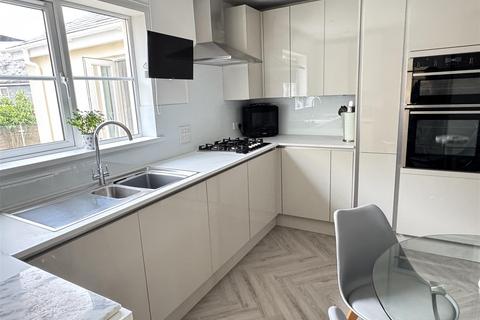 4 bedroom detached house for sale, Lovering Road, St. Austell