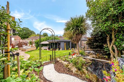 2 Rydal Drive, Bexleyheath, DA7 5EE