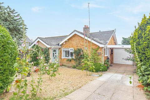 3 bedroom detached bungalow for sale, Chain Free - A Garden-Lover’s Detached Hideaway in Leafy Briston
