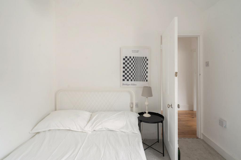 302916 - HUNTLY-ROAD-SE25-50.jpg