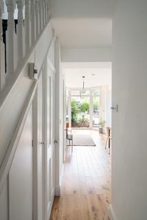 13 Huntly Road, London, SE25 6QY