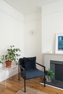13 Huntly Road, London, SE25 6QY