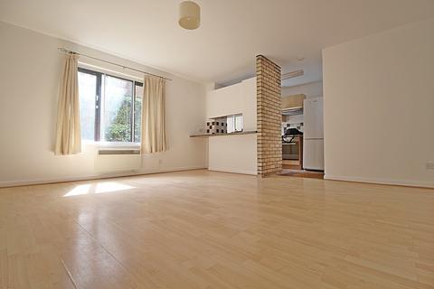 Isleworth, Middlesex, TW7 4JR