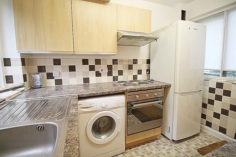 2 bedroom flat to rent, Isleworth, Middlesex, TW7 4JR