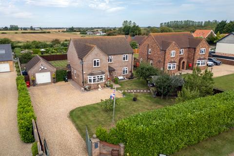 4 bedroom detached house for sale, Main Road, Louth LN11