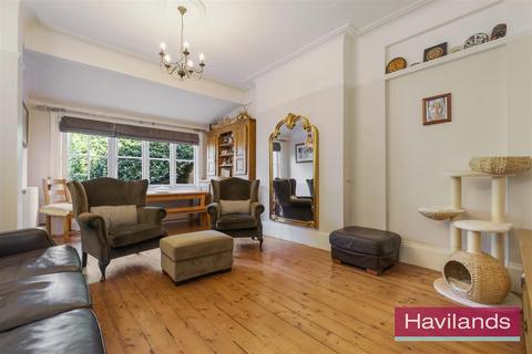 undefined, Green Dragon Lane, N21