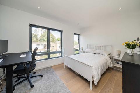 undefined, Dee Road, Richmond TW9