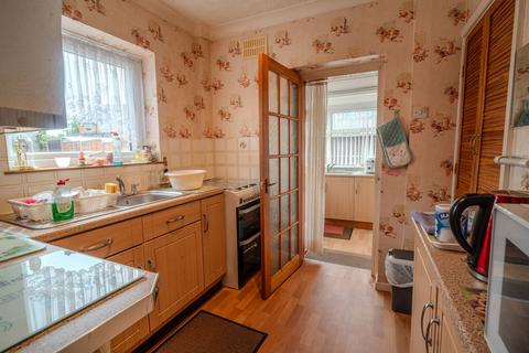3 bedroom semi-detached house for sale, Oxhill Road, Solihull B90