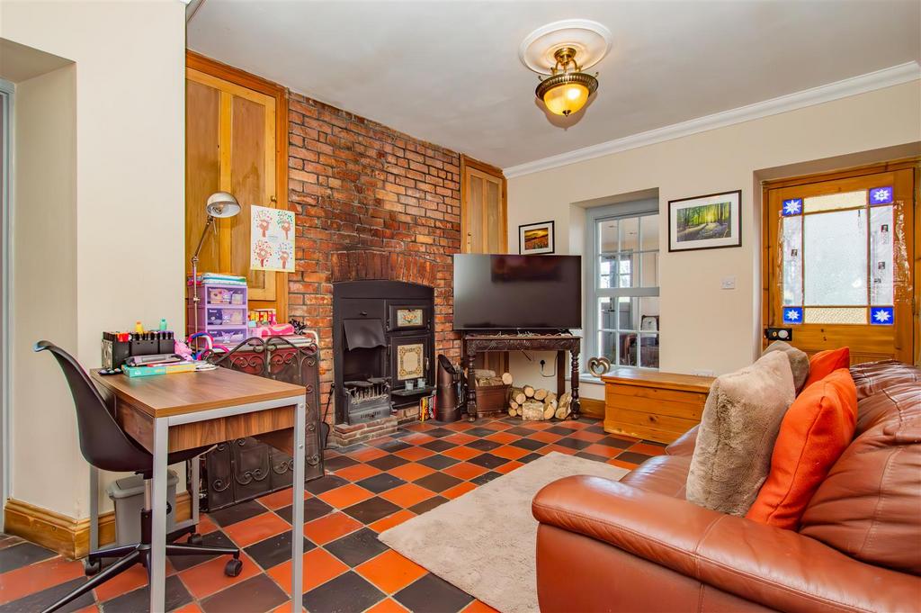 Snug/sitting room