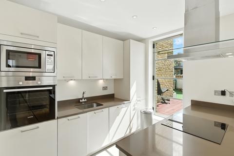 1 bedroom flat for sale, Queen Elizabeth Street, London SE1