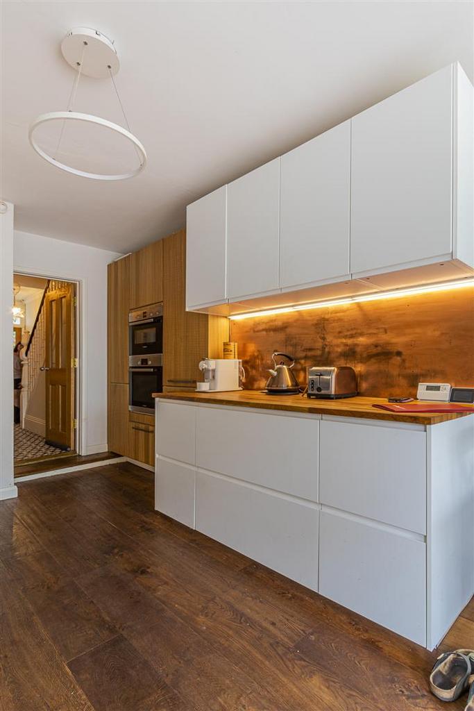 Romilly Road West 14-12.jpg