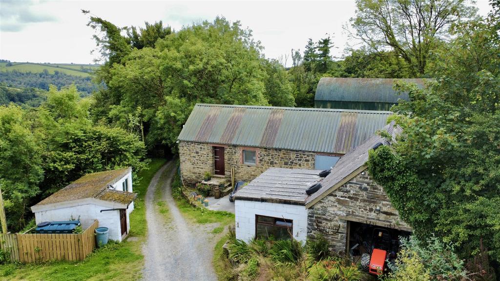 Further stone barn