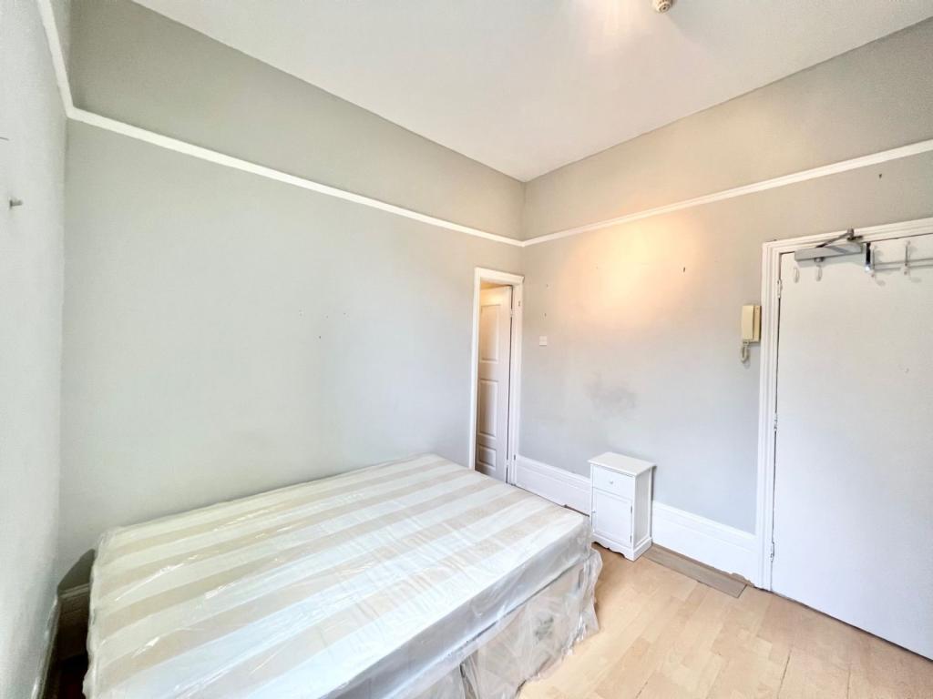 Bedroom.jpeg