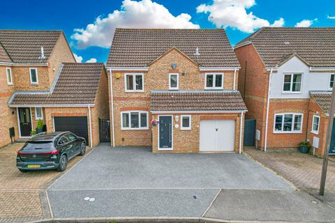 Gable Thorne, Milton Keynes MK7
