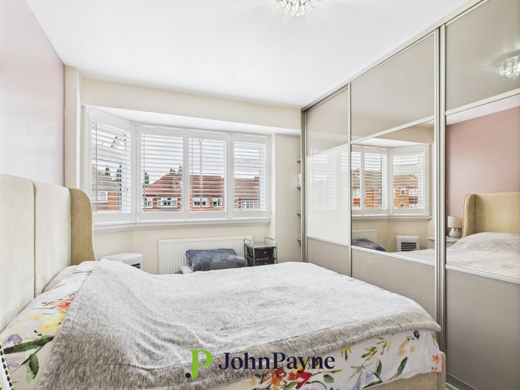 Bedroom 1 (Front)