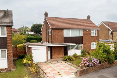 3 bedroom detached house for sale, Grange View Gardens, Leeds LS17