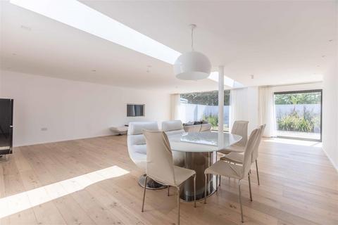 undefined, Martin Close, Windsor