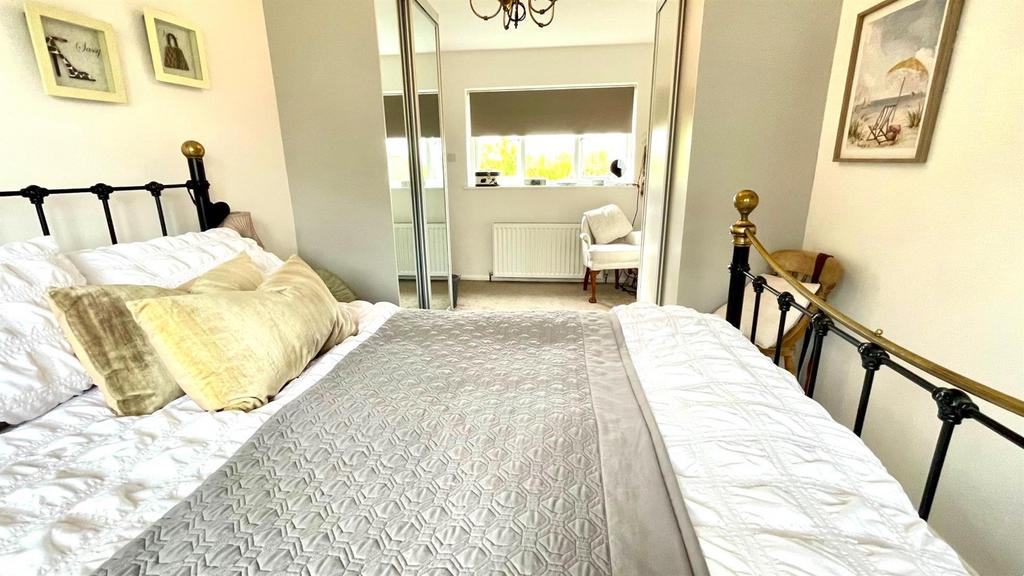 Double aspect bedroom 1