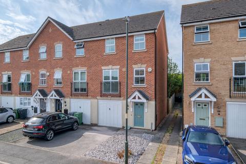 10 Bridge Road, Bromsgrove, B60 3GT