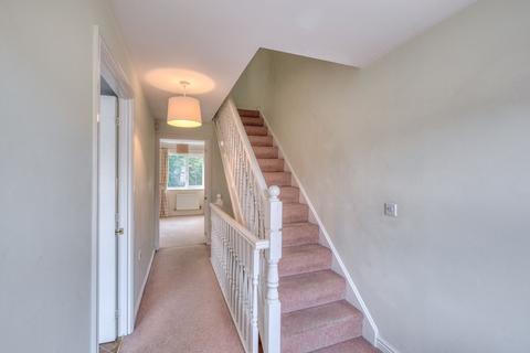 10 Bridge Road, Bromsgrove, B60 3GT