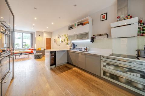Josephine Avenue, London, SW2