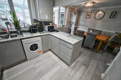 3 bedroom end of terrace house for sale, Barnwood Road, Wolverhampton WV8