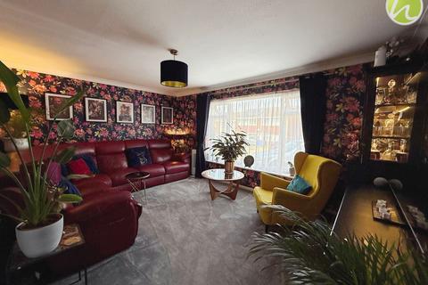20 Edinburgh Avenue, Corringham, Stanford-le-hope, SS17 7TQ