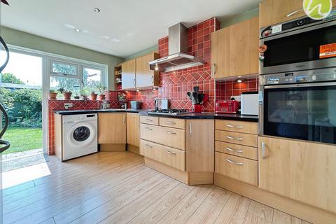 20 Edinburgh Avenue, Corringham, Stanford-le-hope, SS17 7TQ