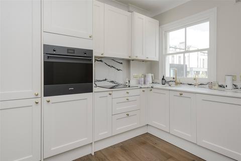 2 bedroom apartment to rent, Portobello Road, London W10
