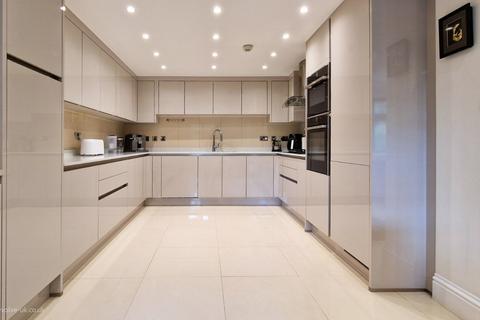 undefined, Woodlands Close, Gerrards Cross, Buckinghamshire