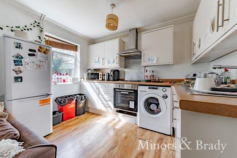 4 bedroom semi-detached house for sale, Kerville Street, Norwich