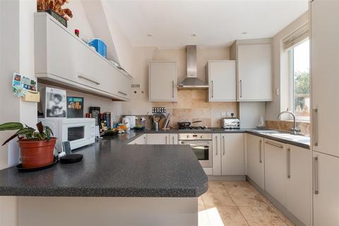 103 Maycross Avenue, Morden, SM4 4DF