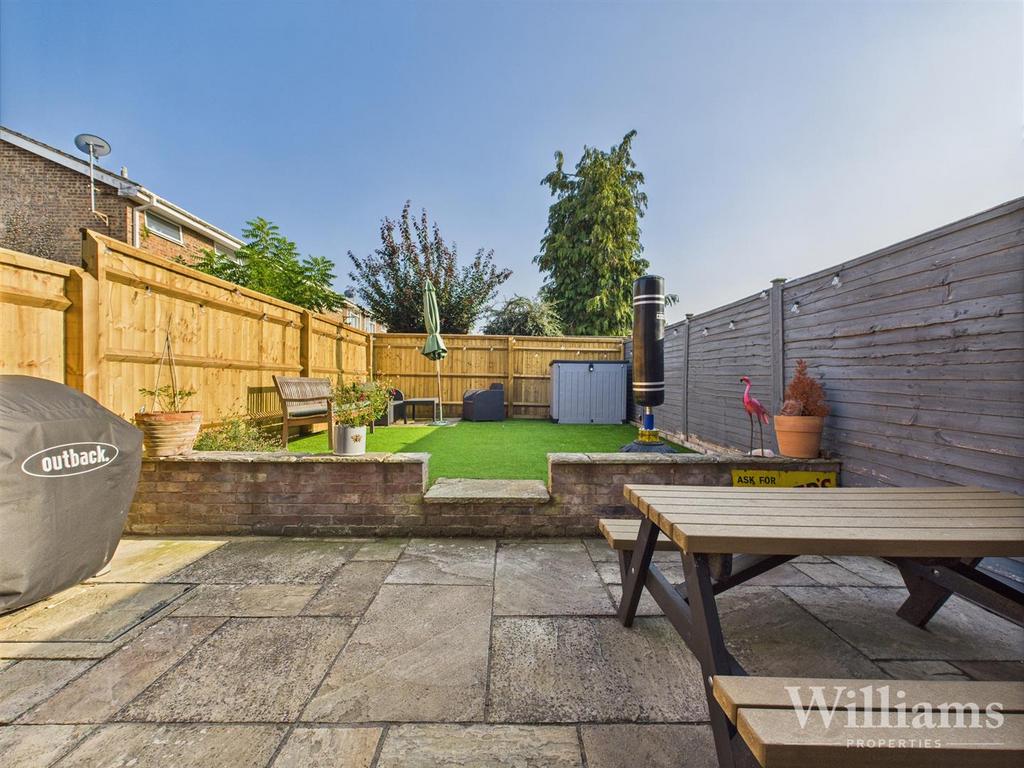 CAM02861 G0-PR0463-STILL023.jpg