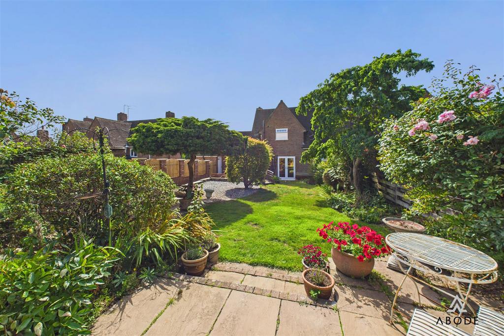 CAM01882 G0-PR0126-STILL017.jpg