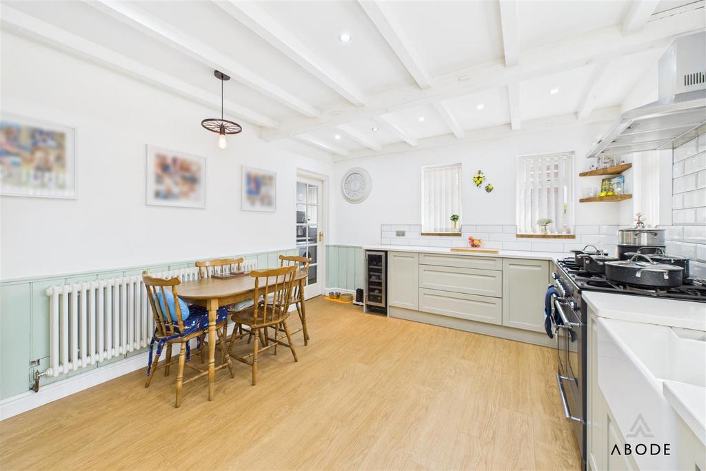 CAM01882 G0-PR0126-STILL007.jpg