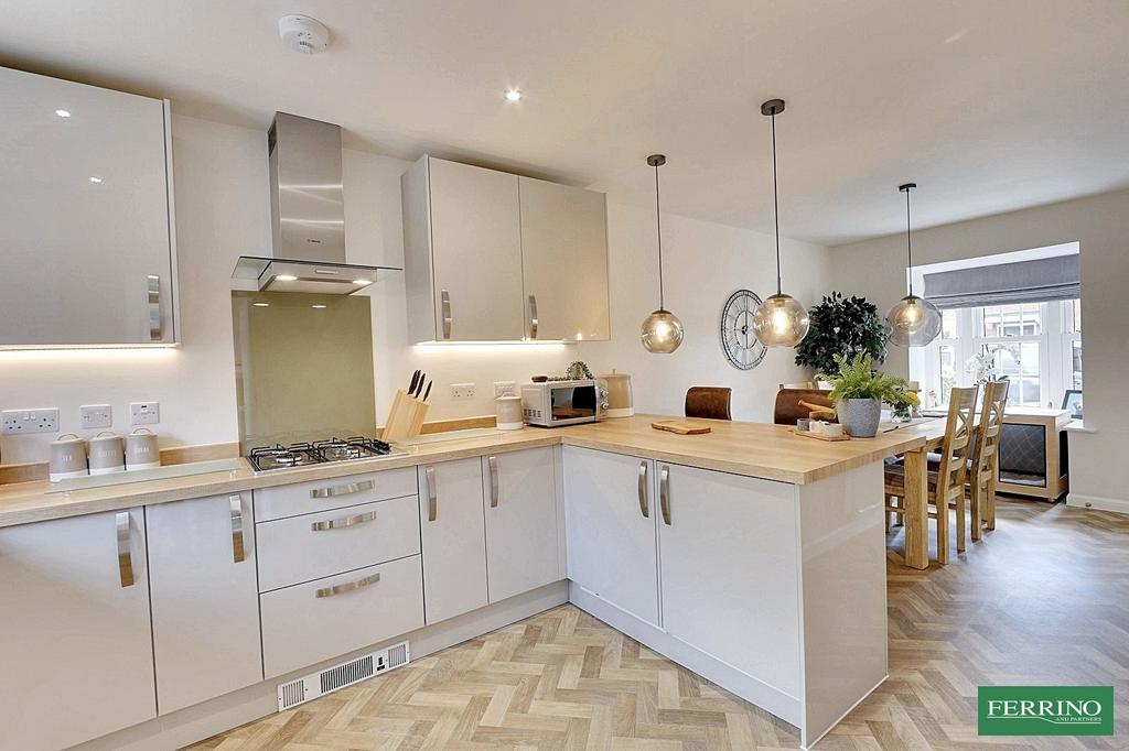 Kitchen/Dining Room