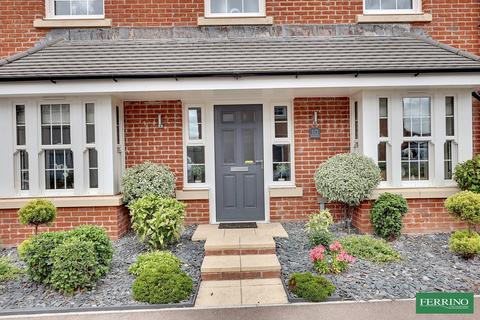4 bedroom detached house for sale, Brookfields, Lydney. GL15 4BX