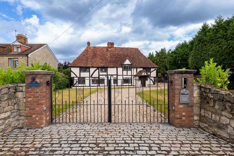 4 bedroom detached house for sale, Swallows, Heath Road, Maidstone