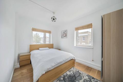 2 bedroom flat for sale, Redclyf House, Cephas Street, Stepney, London, E1