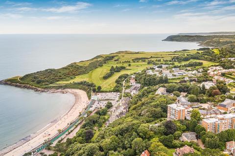 2 bedroom apartment for sale, Highcliffe Court, Langland