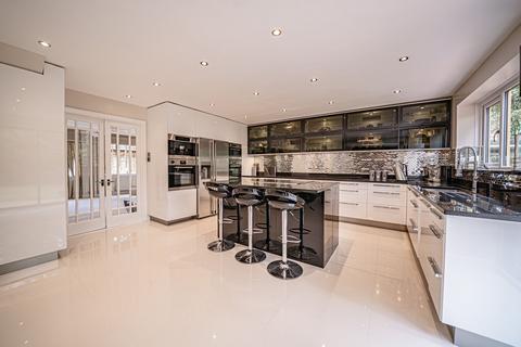 5 bedroom detached house for sale, Boningale Way, Dorridge, B93