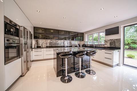 5 bedroom detached house for sale, Boningale Way, Dorridge, B93