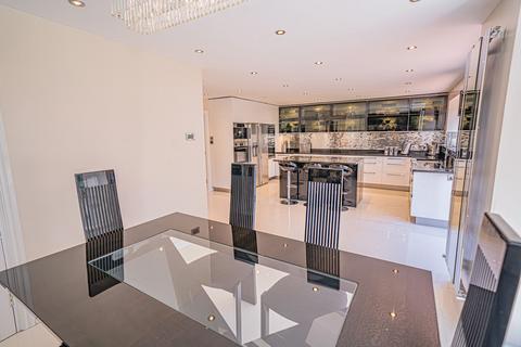 5 bedroom detached house for sale, Boningale Way, Dorridge, B93