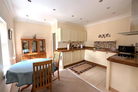 2 bedroom apartment for sale, Barnetts Close, Kidderminster, DY10