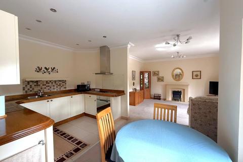 2 bedroom apartment for sale, Barnetts Close, Kidderminster, DY10