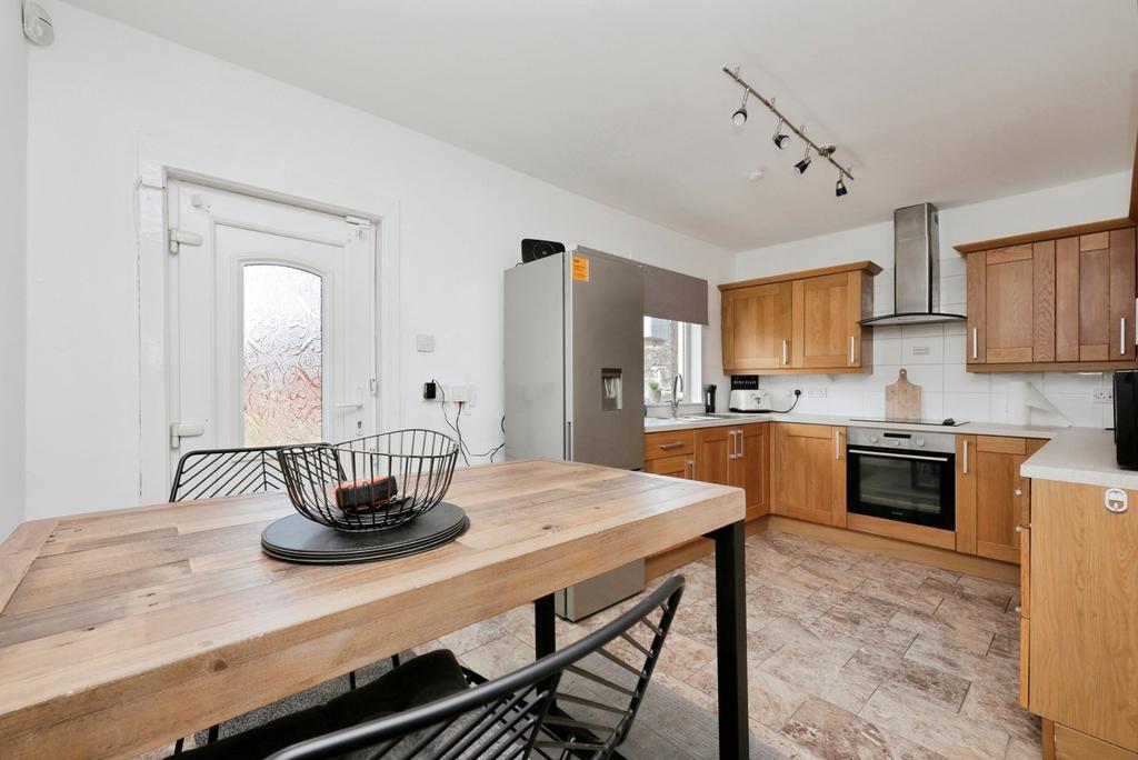 Kitchen/Dining Area