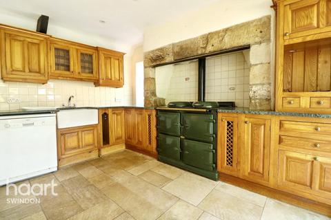 4 bedroom detached house for sale, Silver Street, MALMESBURY