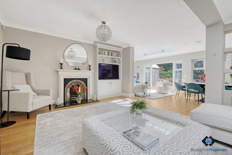 4 bedroom detached house for sale, Alexander Lane, Shenfield, CM13