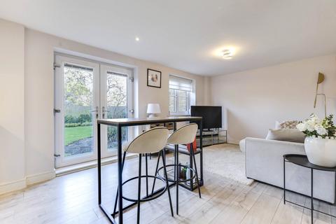 2 bedroom flat for sale, Waterside View, Harrogate Road, Bradford, West Yorkshire, BD10