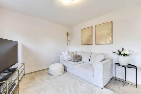 2 bedroom flat for sale, Waterside View, Harrogate Road, Bradford, West Yorkshire, BD10